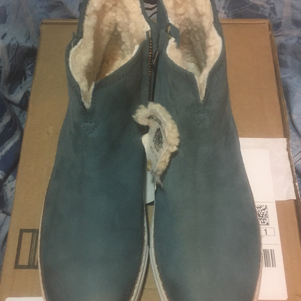 Blackstone shearling lined sneaker booties